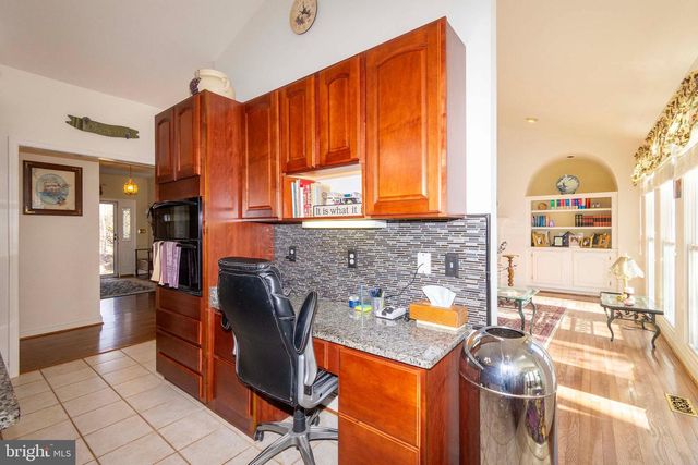 5501 HICKORY TREE LN, Mineral, VA 23117