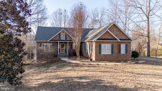 5501 HICKORY TREE LN, Mineral, VA 23117