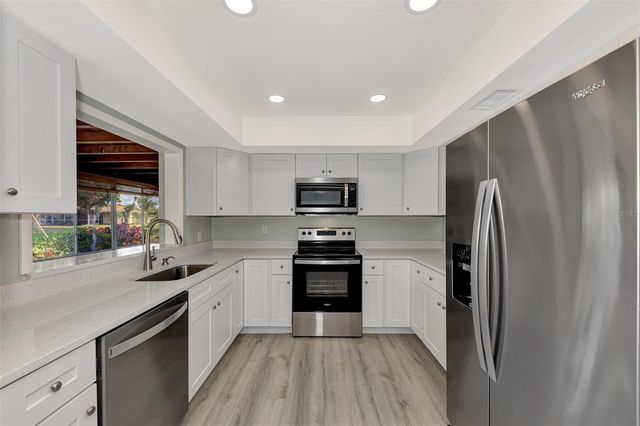 3304 KENMORE DRIVE, Sarasota, FL 34231