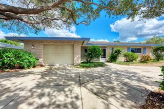 3304 KENMORE DRIVE, Sarasota, FL 34231
