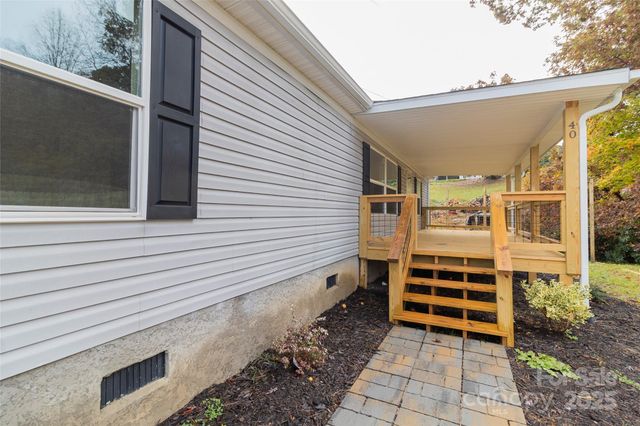 40 Champion Lane, Sylva, NC 28779