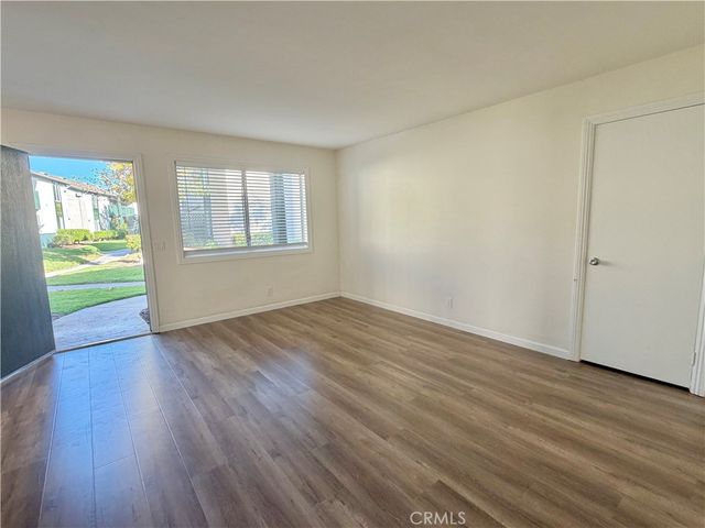 23216 Orange Ave 7, Lake Forest, CA 92630
