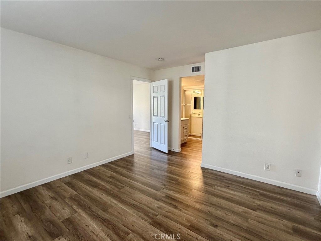 Image 11 of property listing at 23216 Orange Ave 7, Lake Forest, CA 92630