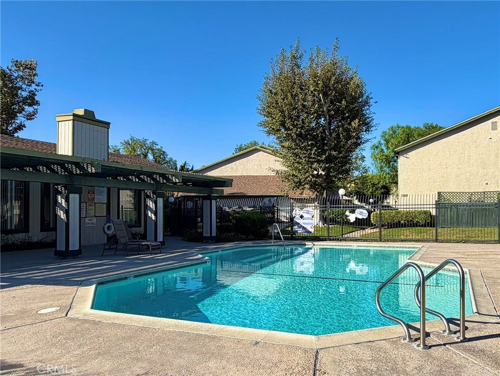 Image 15 of property listing at 23216 Orange Ave 7, Lake Forest, CA 92630