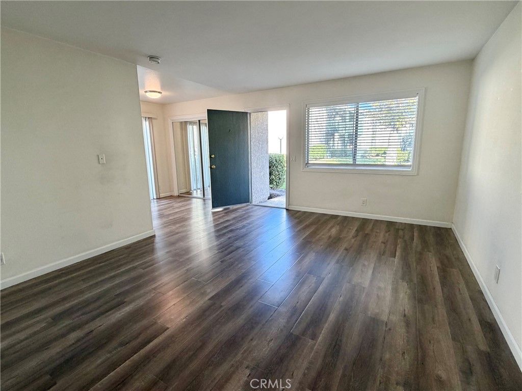 Image 8 of property listing at 23216 Orange Ave 7, Lake Forest, CA 92630