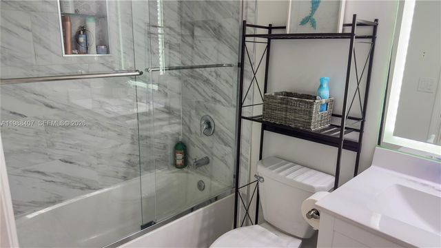 3318 W 106th Ter, Hialeah, FL 33018