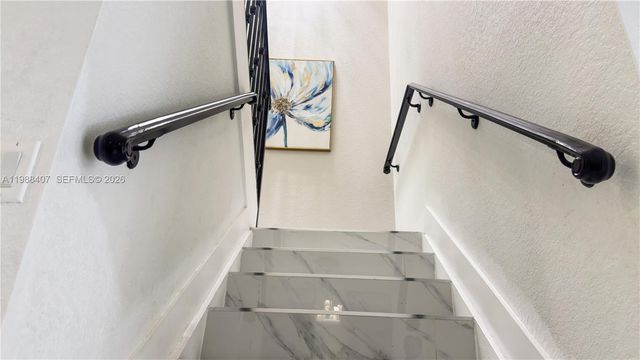 3318 W 106th Ter, Hialeah, FL 33018