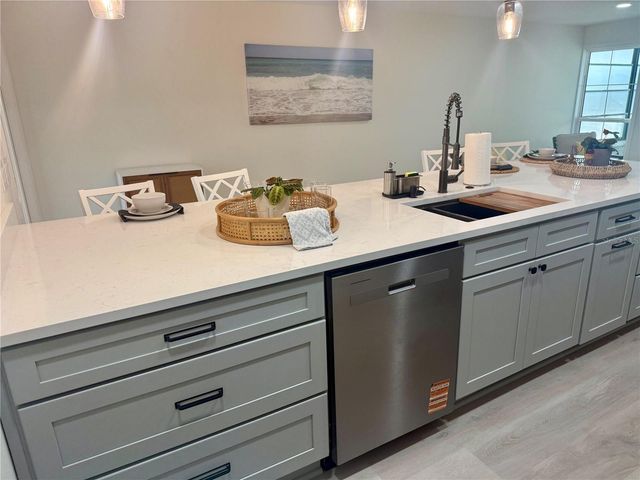 337 REX PLACE B, Madeira Beach, FL 33708