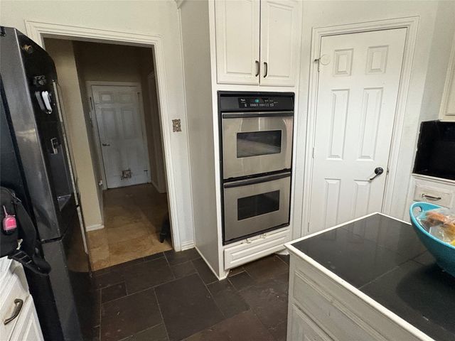 709 Timberview Court N, Fort Worth, TX 76112