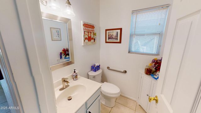 7804 W JULIE Drive, Glendale, AZ 85308