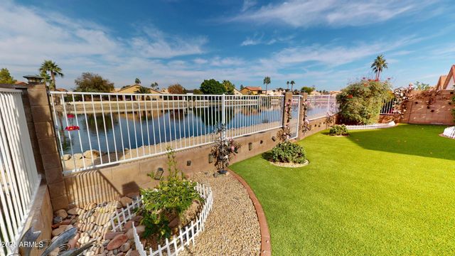 7804 W JULIE Drive, Glendale, AZ 85308