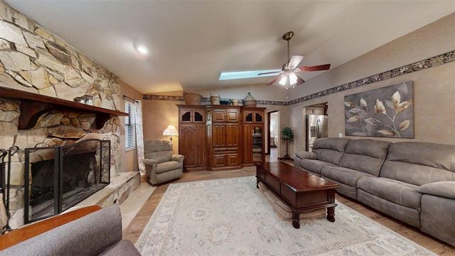8614 W VARRICCHIO LANE, Crystal River, FL 34428