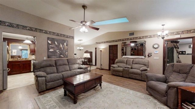 8614 W VARRICCHIO LANE, Crystal River, FL 34428