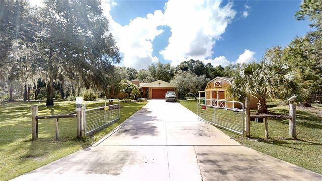 8614 W VARRICCHIO LANE, Crystal River, FL 34428