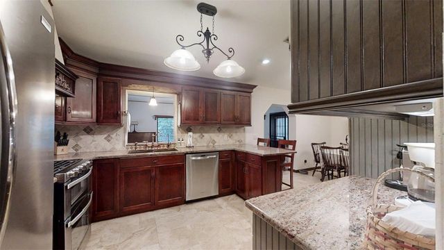8614 W VARRICCHIO LANE, Crystal River, FL 34428