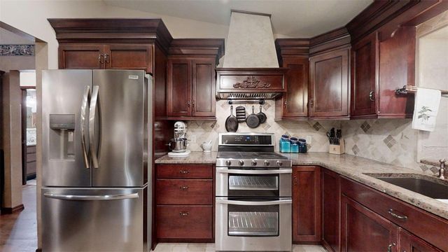 8614 W VARRICCHIO LANE, Crystal River, FL 34428