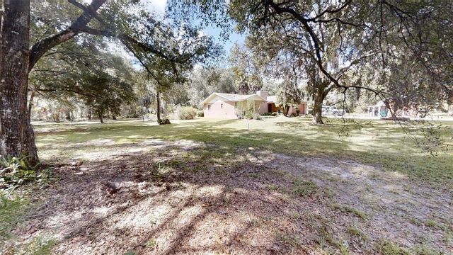 8614 W VARRICCHIO LANE, Crystal River, FL 34428