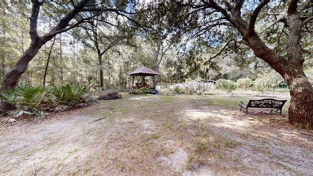 8614 W VARRICCHIO LANE, Crystal River, FL 34428