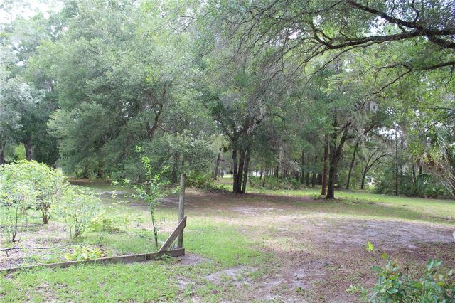 8614 W VARRICCHIO LANE, Crystal River, FL 34428