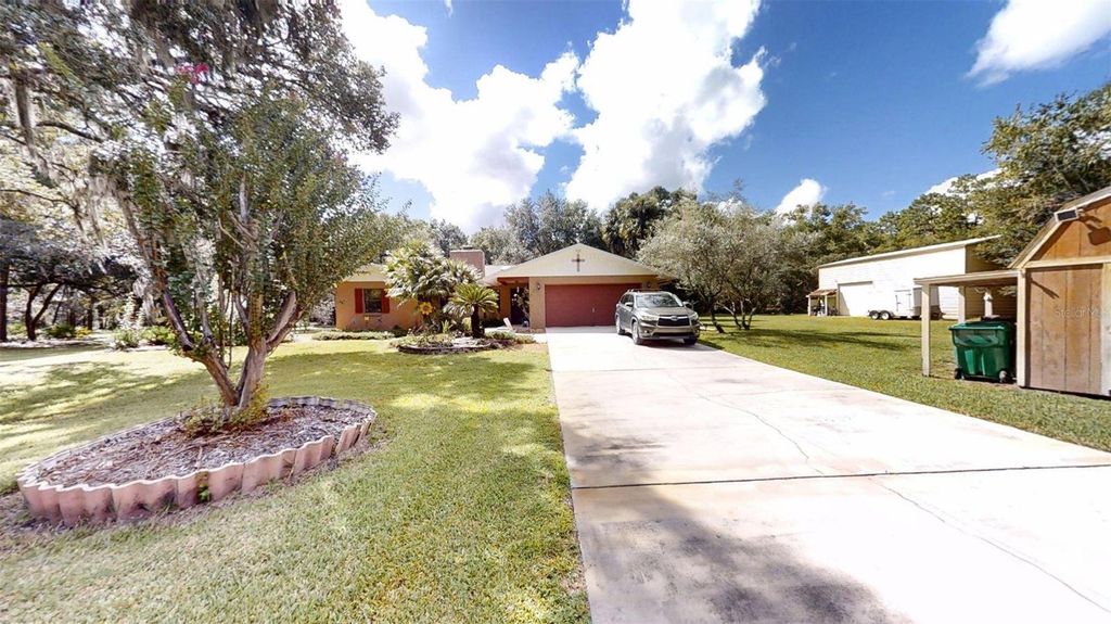 8614 W VARRICCHIO LANE, Crystal River, FL 34428