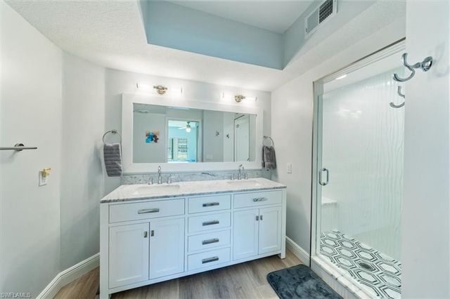 6914 Satinleaf RD N 103, Naples, FL 34109