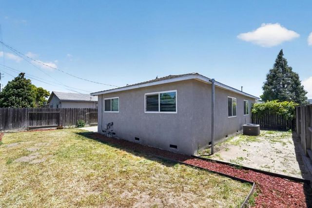 441 Sharon Court, Manteca, CA 95336