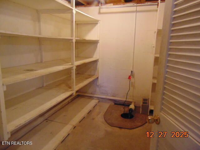 1051 Meek St, Madisonville, TN 37354