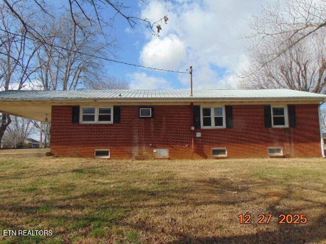 1051 Meek St, Madisonville, TN 37354