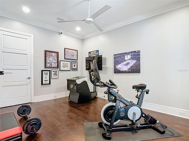 4306 W JETTON AVENUE, Tampa, FL 33629