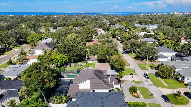 4306 W JETTON AVENUE, Tampa, FL 33629