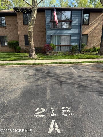 218 Medford Court A, Manalapan, NJ 07726