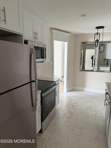 218 Medford Court A, Manalapan, NJ 07726