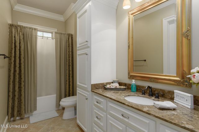 28 Fieldstone, Hattiesburg, MS 39402