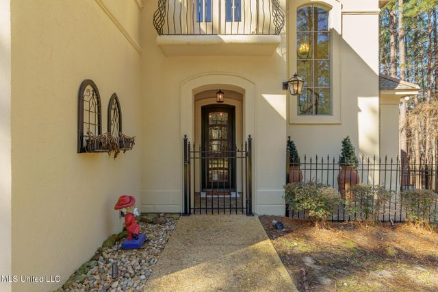 28 Fieldstone, Hattiesburg, MS 39402