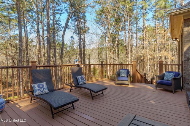 28 Fieldstone, Hattiesburg, MS 39402