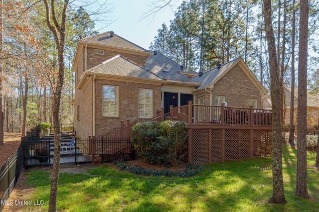 28 Fieldstone, Hattiesburg, MS 39402