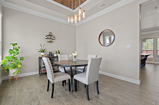 319 Turner Circle, Granbury, TX 76048