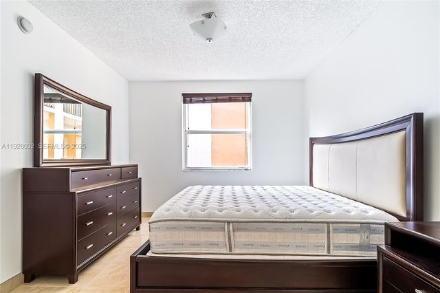 17150 N Bay Rd 2618, Sunny Isles Beach, FL 33160