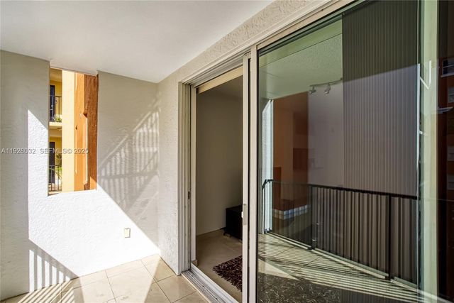 17150 N Bay Rd 2618, Sunny Isles Beach, FL 33160