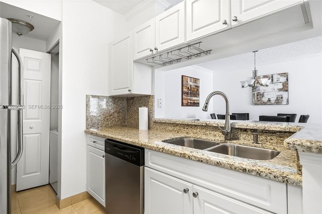 17150 N Bay Rd 2618, Sunny Isles Beach, FL 33160