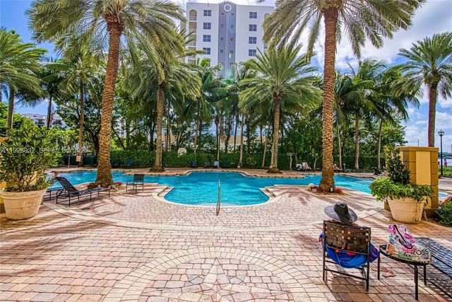 17150 N Bay Rd 2618, Sunny Isles Beach, FL 33160