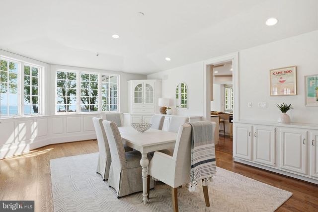 2562 CARROLLTON RD, Annapolis, MD 21403