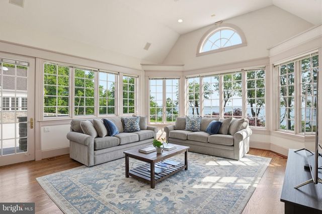 2562 CARROLLTON RD, Annapolis, MD 21403