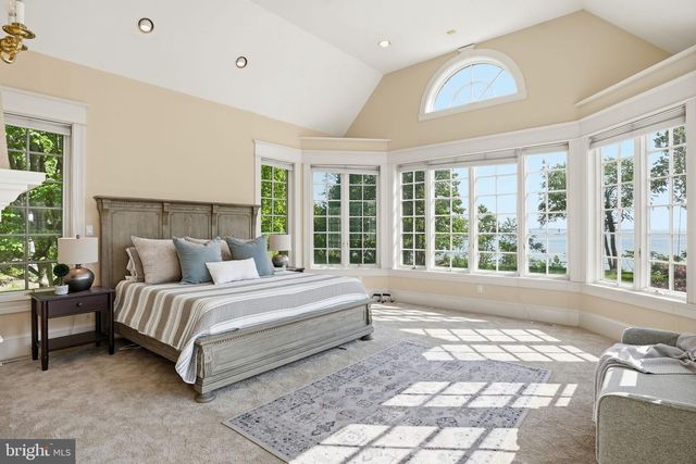 2562 CARROLLTON RD, Annapolis, MD 21403