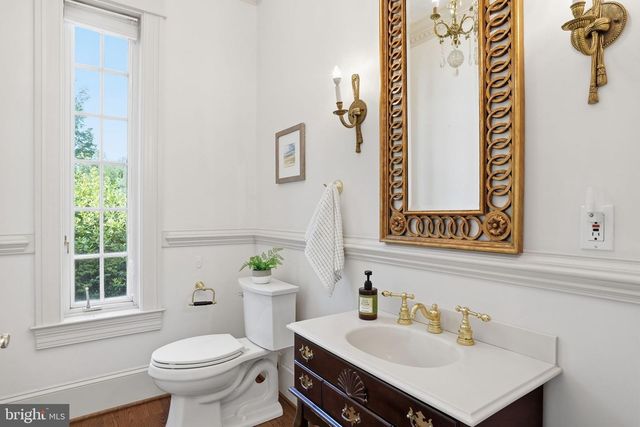 2562 CARROLLTON RD, Annapolis, MD 21403