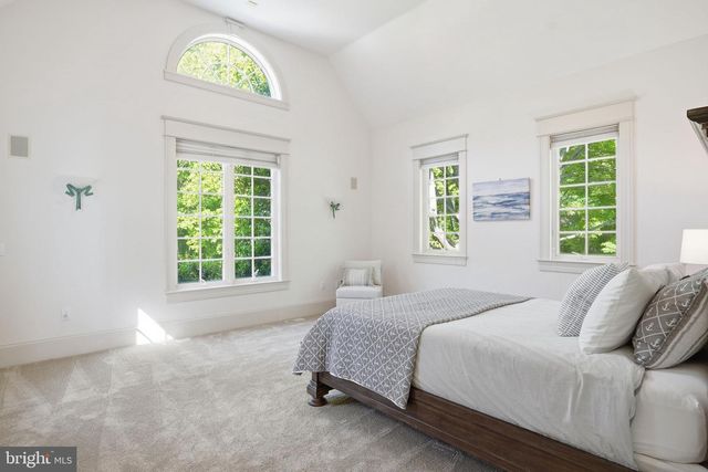 2562 CARROLLTON RD, Annapolis, MD 21403