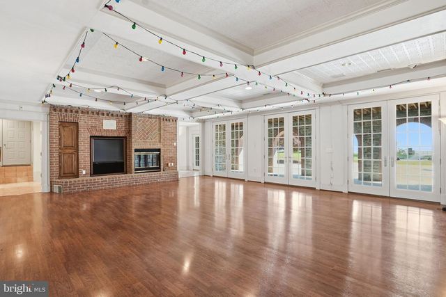 2562 CARROLLTON RD, Annapolis, MD 21403
