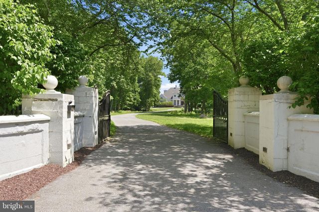 2562 CARROLLTON RD, Annapolis, MD 21403