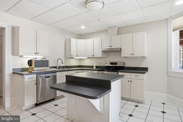 2562 CARROLLTON RD, Annapolis, MD 21403