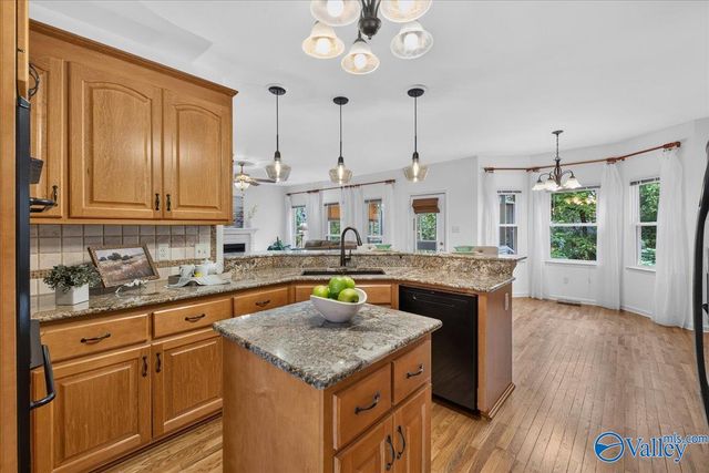 135 Pebblebrook Circle, Madison, AL 35758